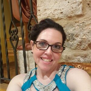 Meet your Posher, Alysa